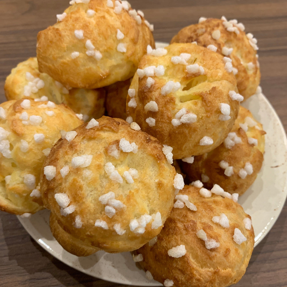 CHOUQUETTES