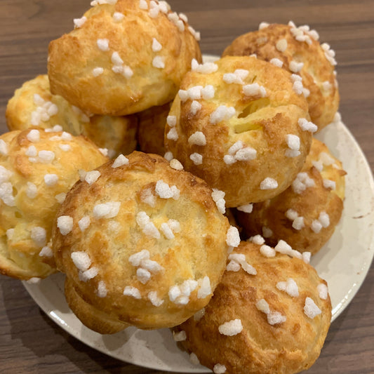 CHOUQUETTES